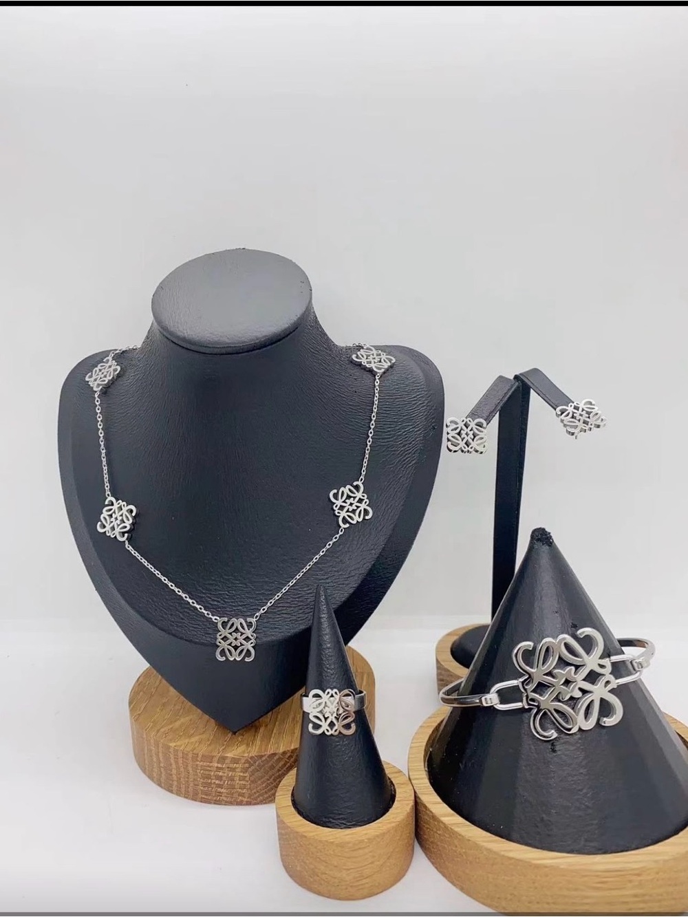 Fashion Jewelry Silver Floral Knot Necklace, Bracelet, Ring & Earrings Set